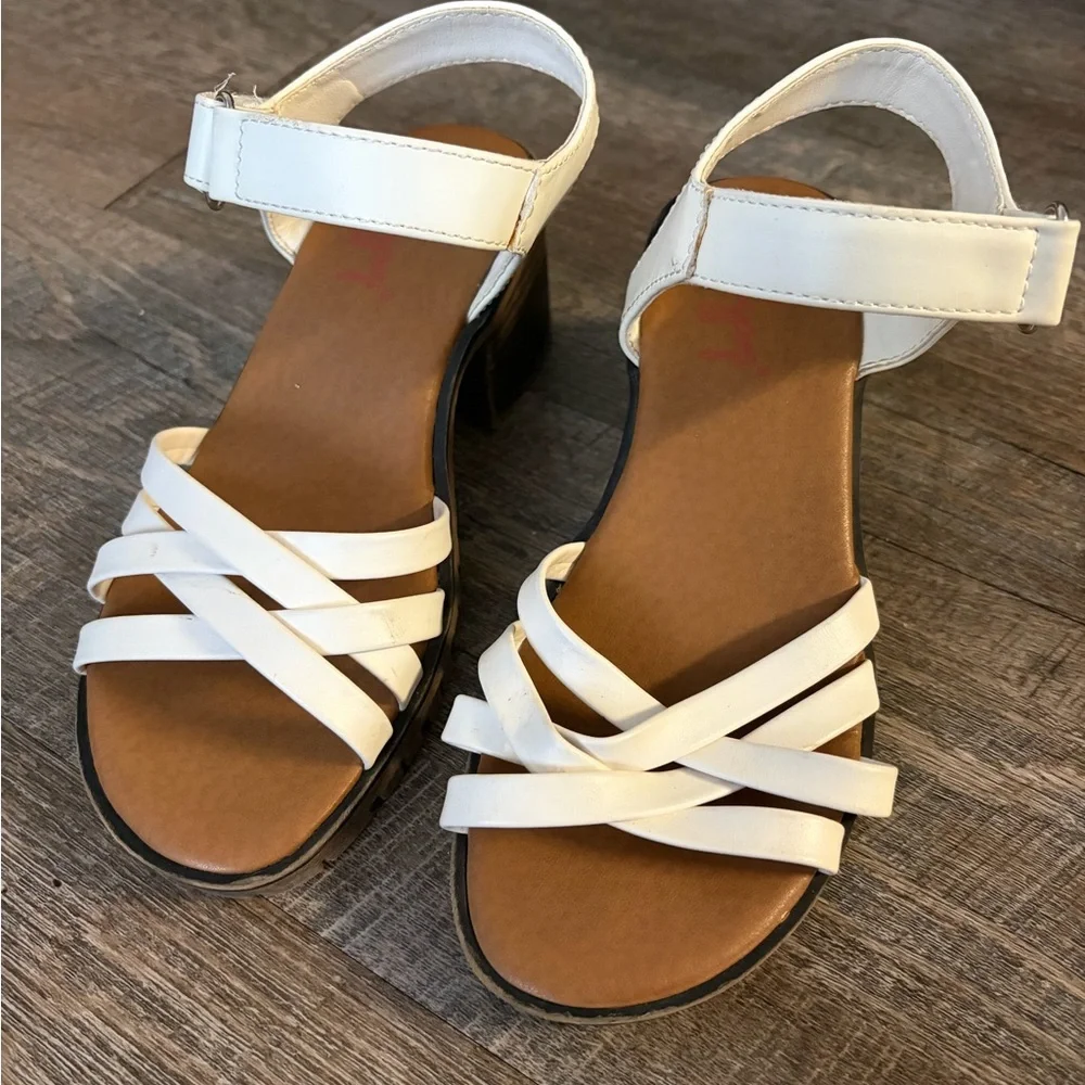 Girls White Strappy Heel Sandals size 13c